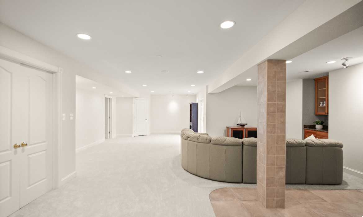 Garrell Group Top Ashburn Realtor 19944 Interlachen Cir web 33