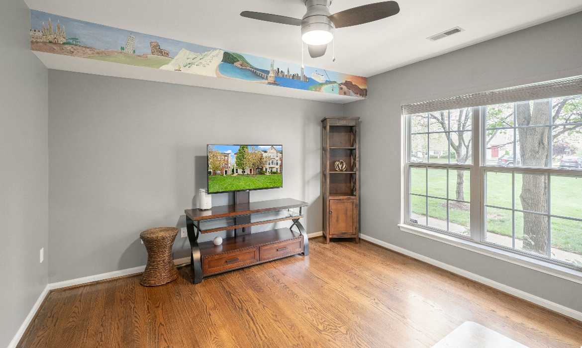 Garrell Group Top Ashburn Realtor 20980 Kittanning Ln web 08