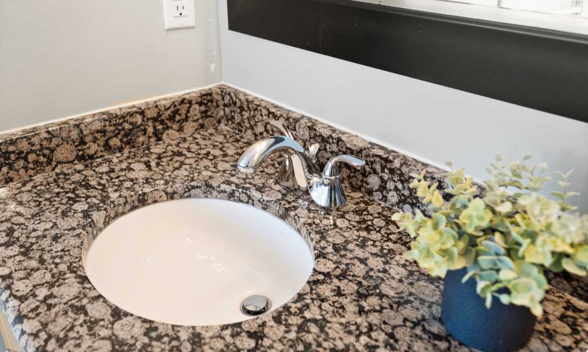 Garrell Group Top Leesburg Realtor 1180 Cambria Ter NE web 12