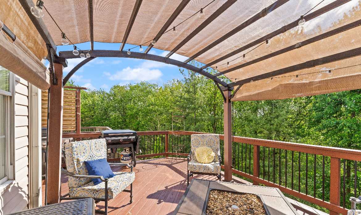 Garrell Group Top Leesburg Realtor 1180 Cambria Ter NE web 23