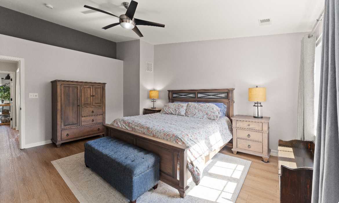 Garrell Group Top Leesburg Realtor 1180 Cambria Ter NE web 27