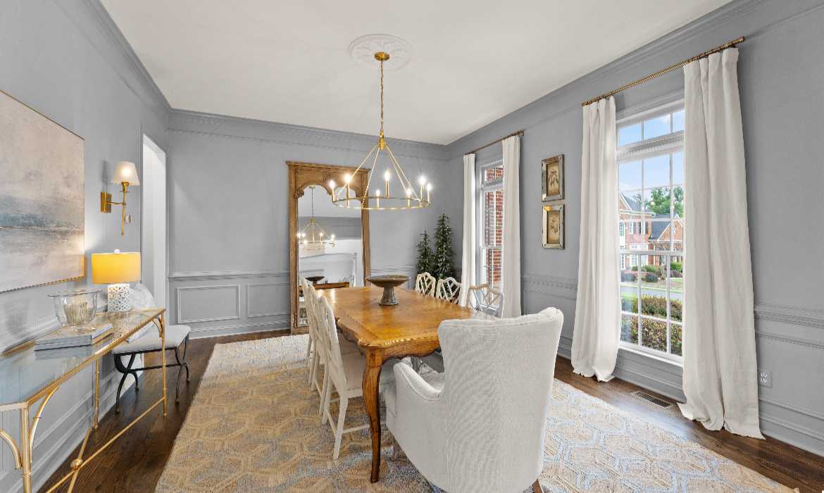 Garrell Group Top Leesburg Realtor 18757 Upper Meadow Dr web 09