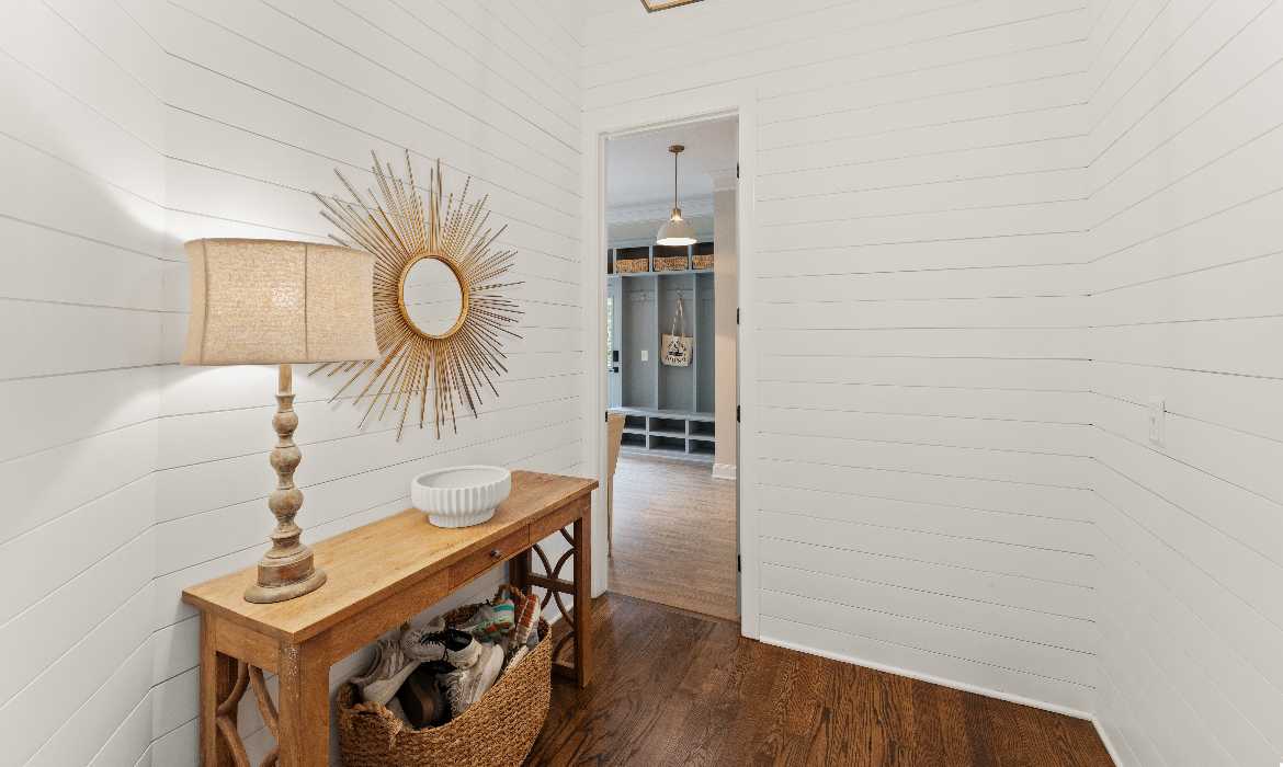 Garrell Group Top Leesburg Realtor 18757 Upper Meadow Dr web 20
