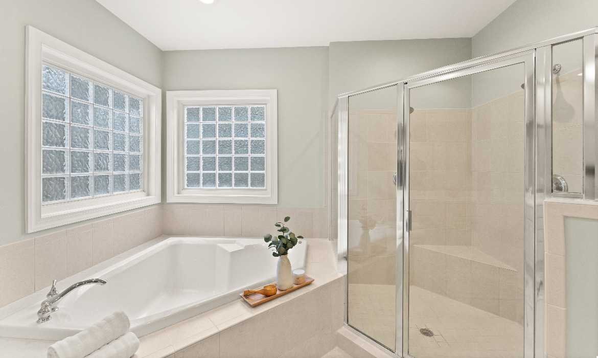 Garrell Group Top Leesburg Realtor 18757 Upper Meadow Dr web 27