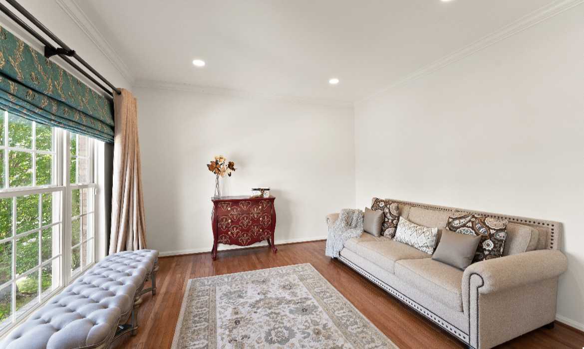 Garrell Group Top Leesburg Realtor 43179 Parkers Ridge Dr web 07