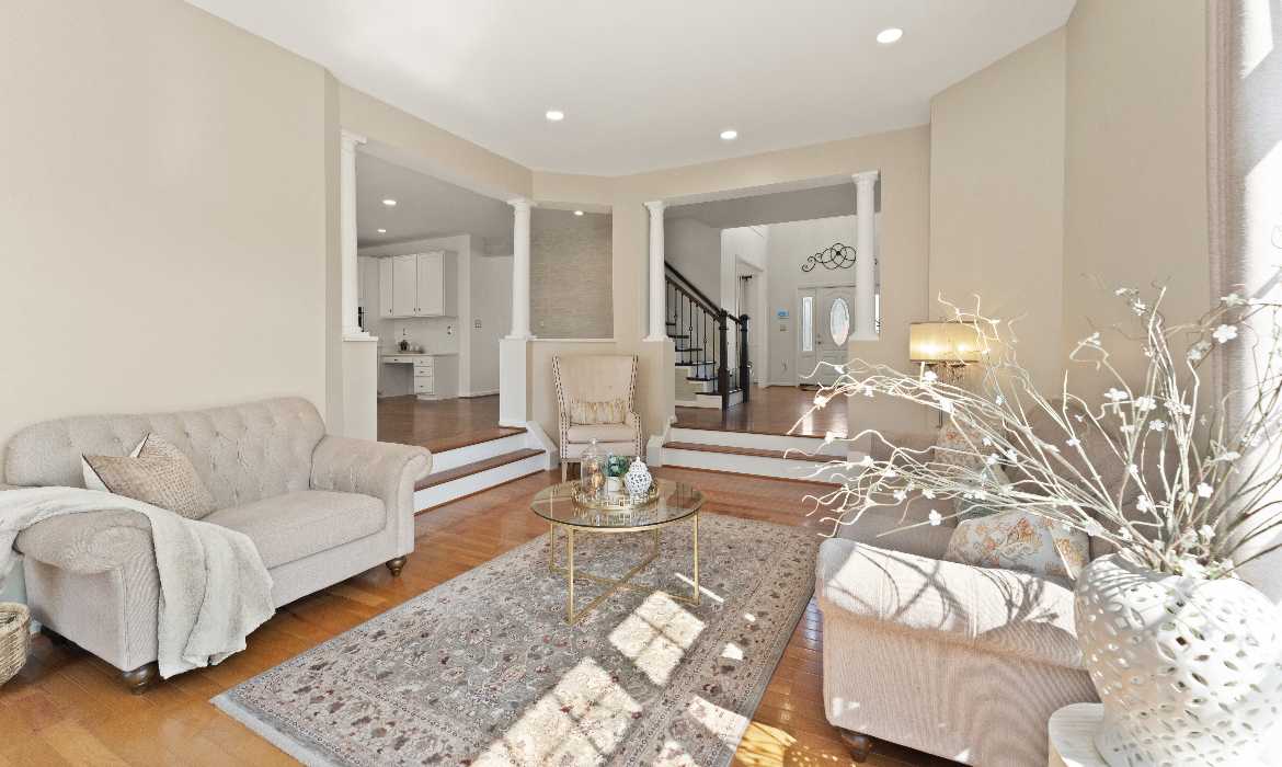 Garrell Group Top Leesburg Realtor 43179 Parkers Ridge Dr web 10