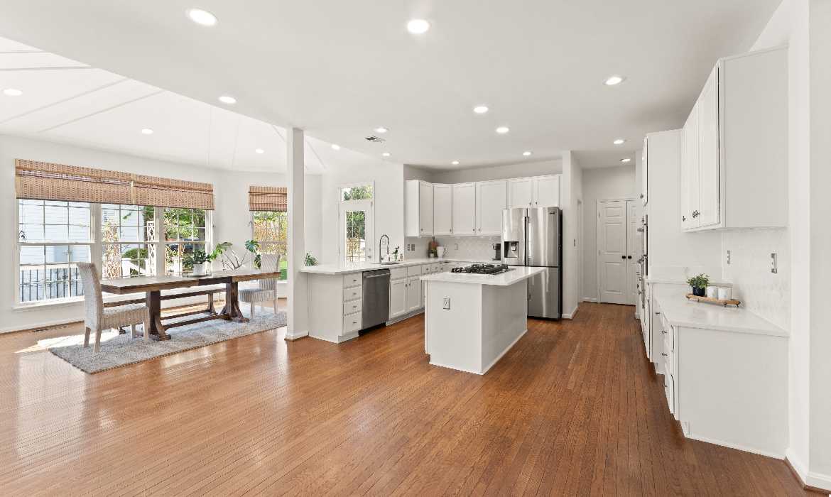 Garrell Group Top Leesburg Realtor 43179 Parkers Ridge Dr web 12