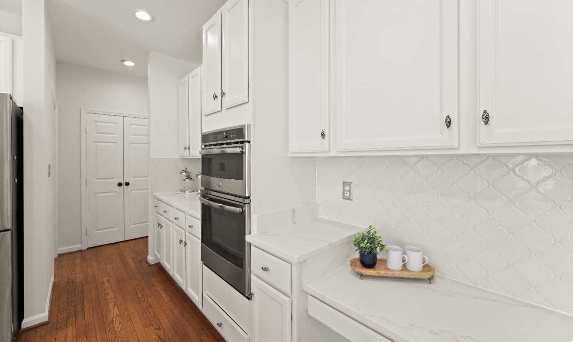 Garrell Group Top Leesburg Realtor 43179 Parkers Ridge Dr web 14