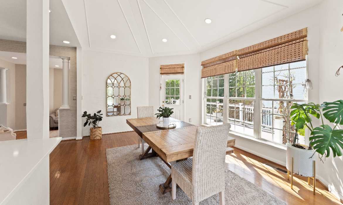 Garrell Group Top Leesburg Realtor 43179 Parkers Ridge Dr web 15