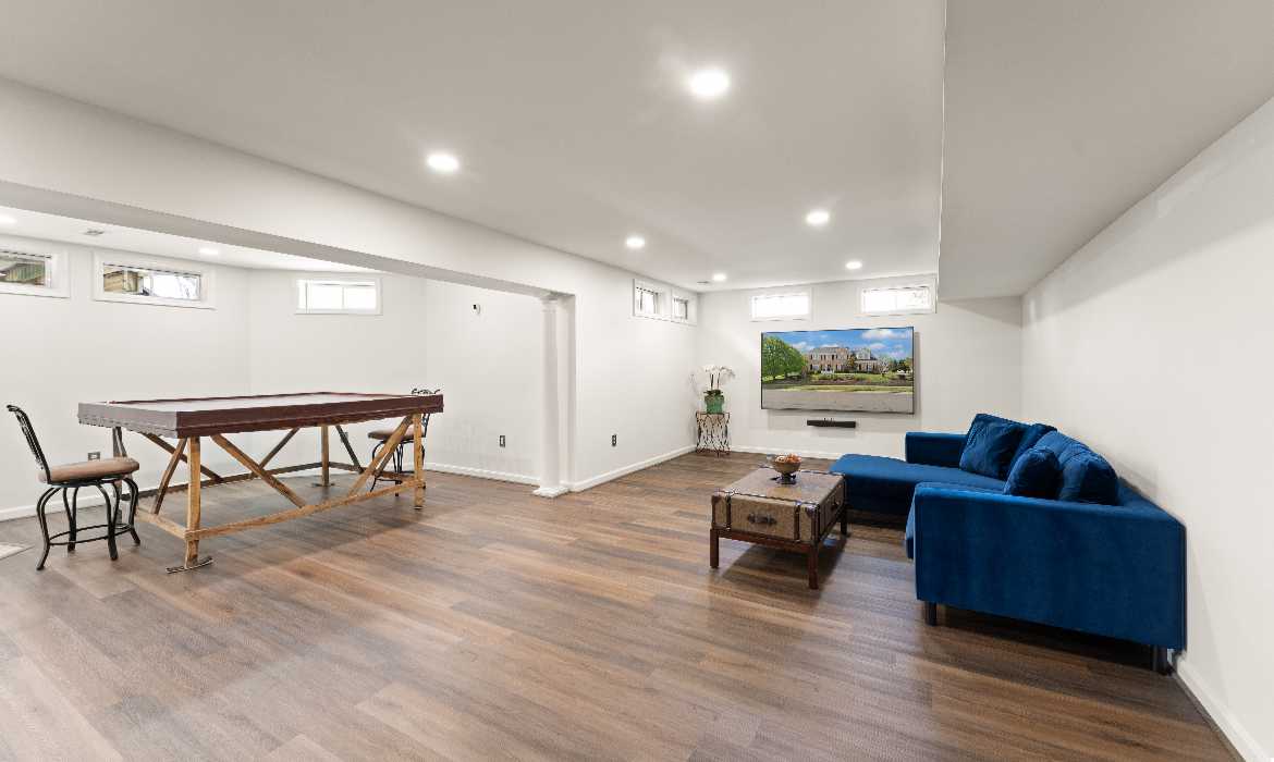 Garrell Group Top Leesburg Realtor 43179 Parkers Ridge Dr web 32