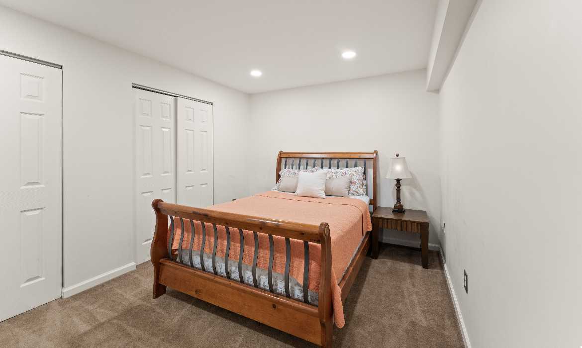 Garrell Group Top Leesburg Realtor 43179 Parkers Ridge Dr web 34