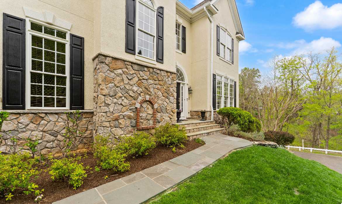 Garrell Group Top Leesburg Realtor 43482 Squirrel Ridge Pl CS 11