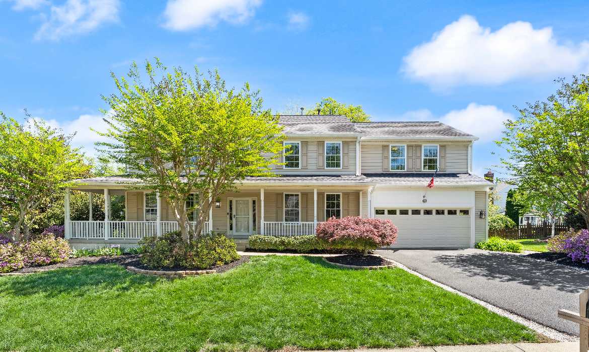 Garrell Group Top Leesburg Realtor 817 Kenneth Pl SE web 02