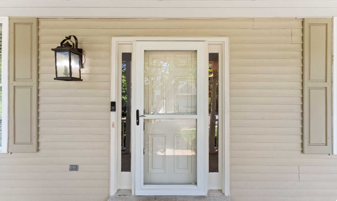 Garrell Group Top Leesburg Realtor 817 Kenneth Pl SE web 04