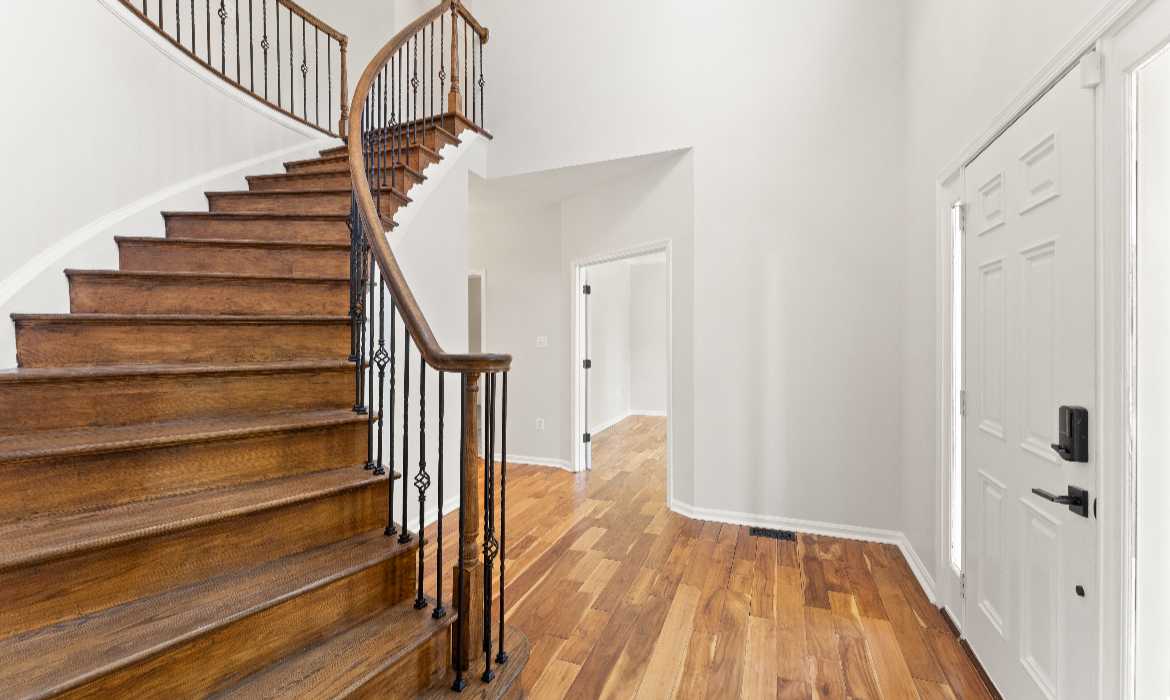 Garrell Group Top Leesburg Realtor 817 Kenneth Pl SE web 05