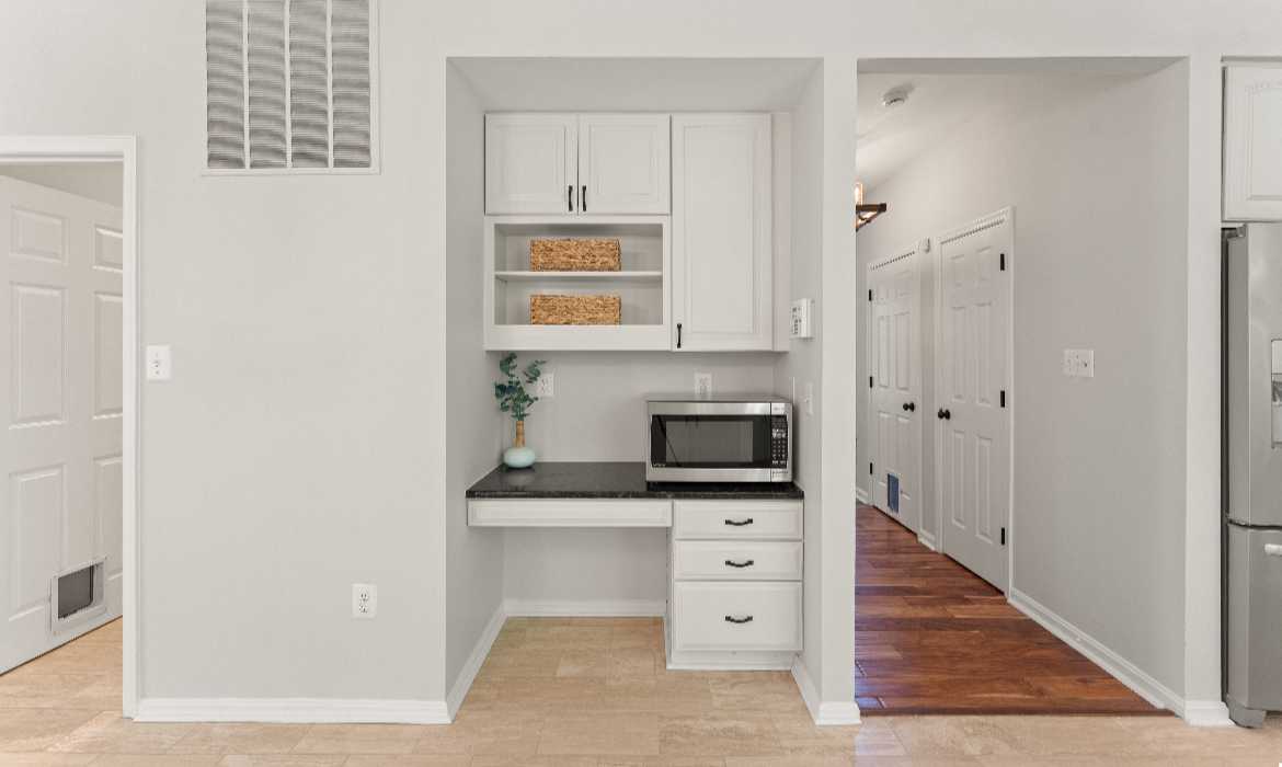 Garrell Group Top Leesburg Realtor 817 Kenneth Pl SE web 12