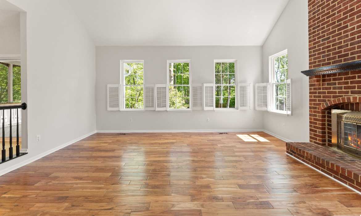 Garrell Group Top Leesburg Realtor 817 Kenneth Pl SE web 15