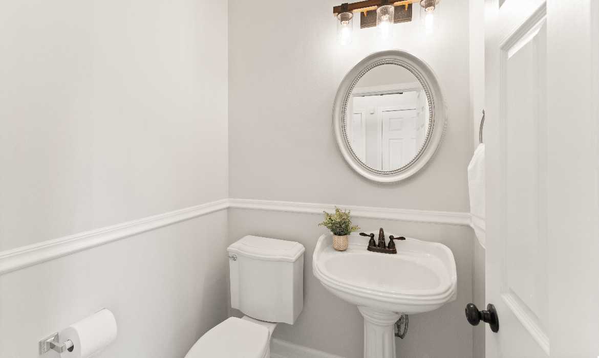 Garrell Group Top Leesburg Realtor 817 Kenneth Pl SE web 16