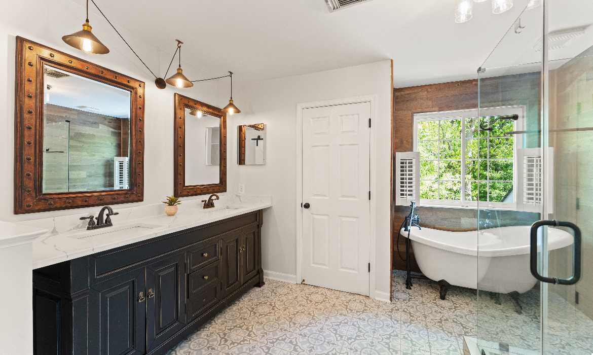 Garrell Group Top Leesburg Realtor 817 Kenneth Pl SE web 21