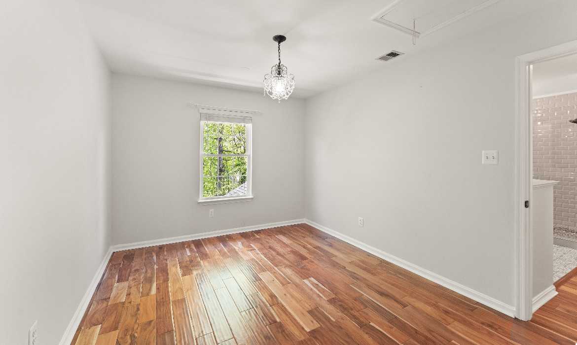 Garrell Group Top Leesburg Realtor 817 Kenneth Pl SE web 26