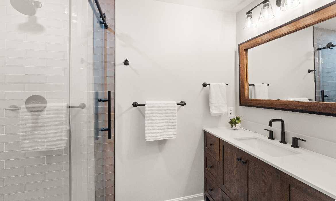 Garrell Group Top Leesburg Realtor 817 Kenneth Pl SE web 37