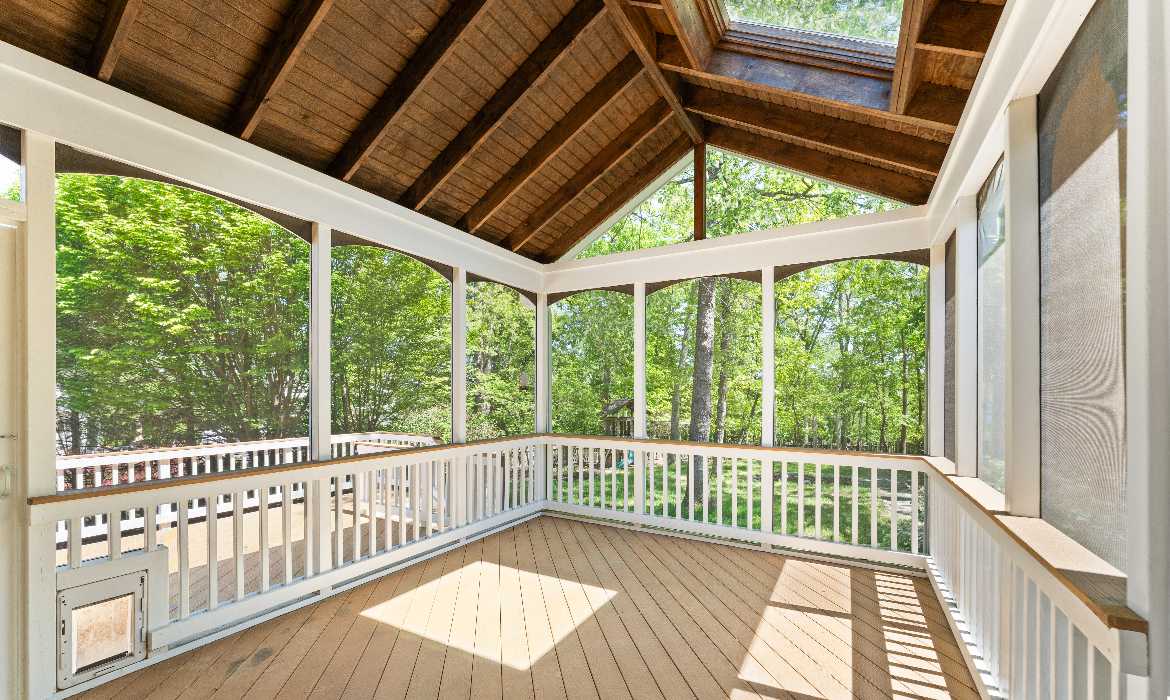 Garrell Group Top Leesburg Realtor 817 Kenneth Pl SE web 38