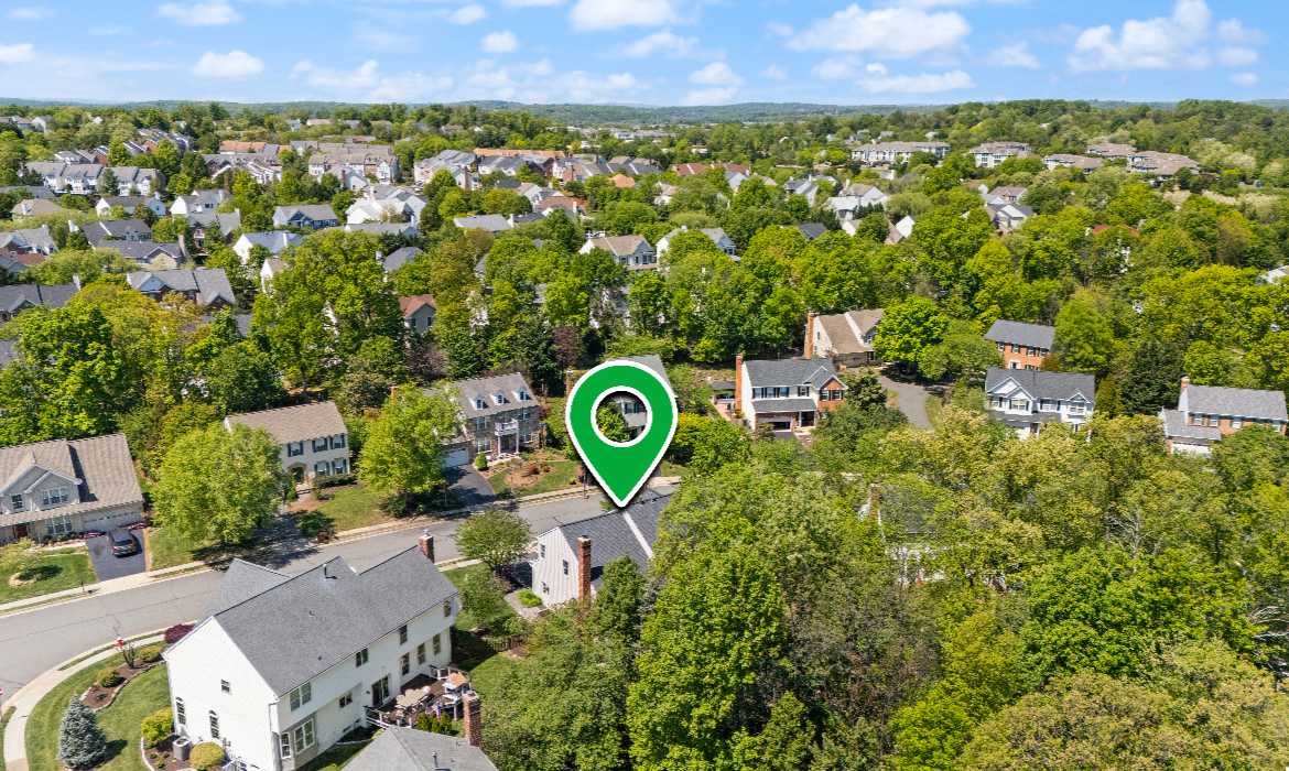 Garrell Group Top Leesburg Realtor 817 Kenneth Pl SE web 42