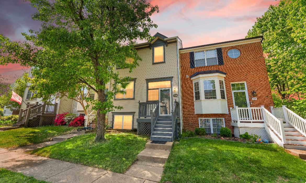 Garrell Group Top Purcellville Realtor 1104 Kirkbridge Ct web 01