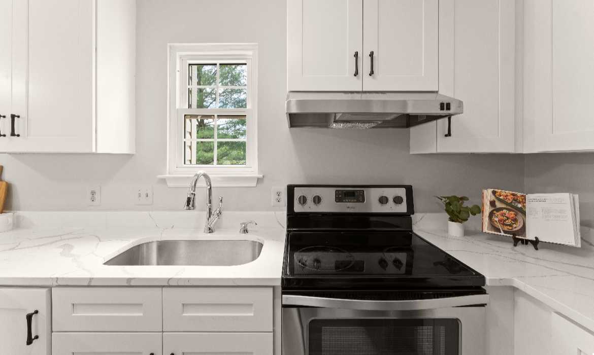 Garrell Group Top Purcellville Realtor 1104 Kirkbridge Ct web 11