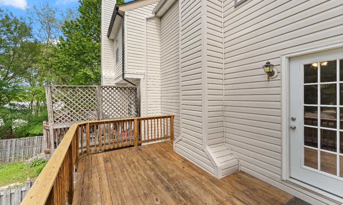 Garrell Group Top Purcellville Realtor 1104 Kirkbridge Ct web 12