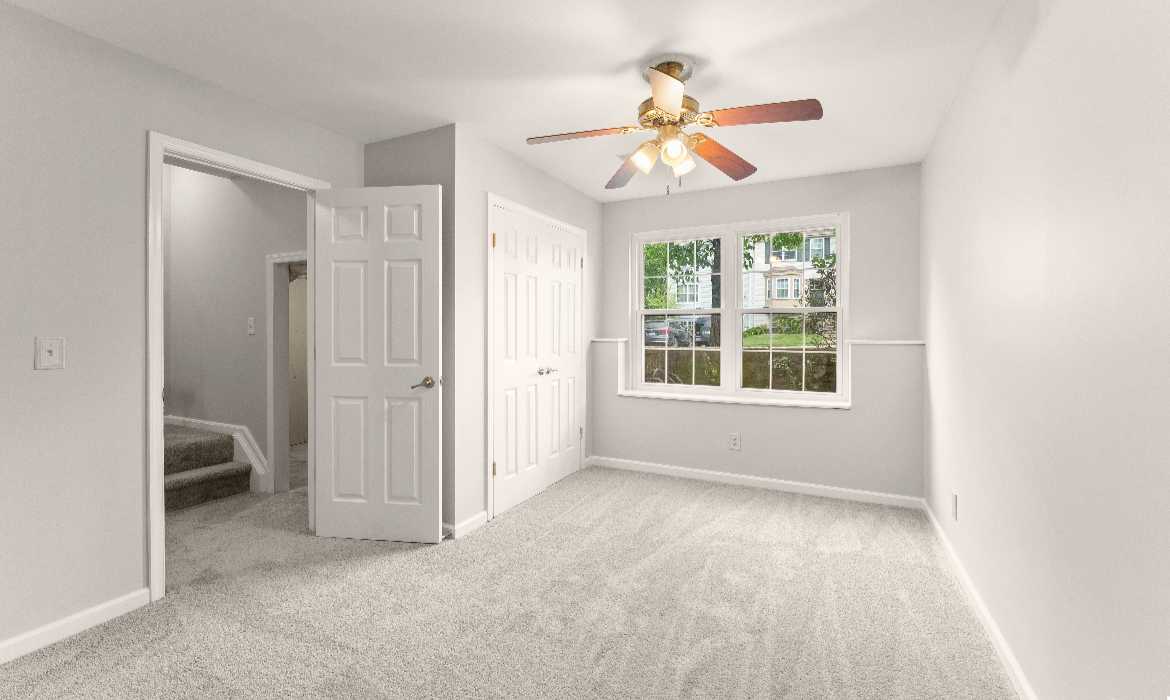 Garrell Group Top Purcellville Realtor 1104 Kirkbridge Ct web 27