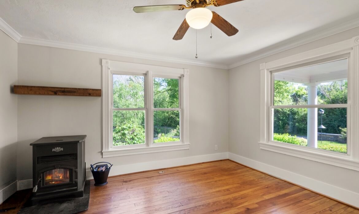 Garrell Group Top Purcellville Realtor 37151 Branchriver Rd 09
