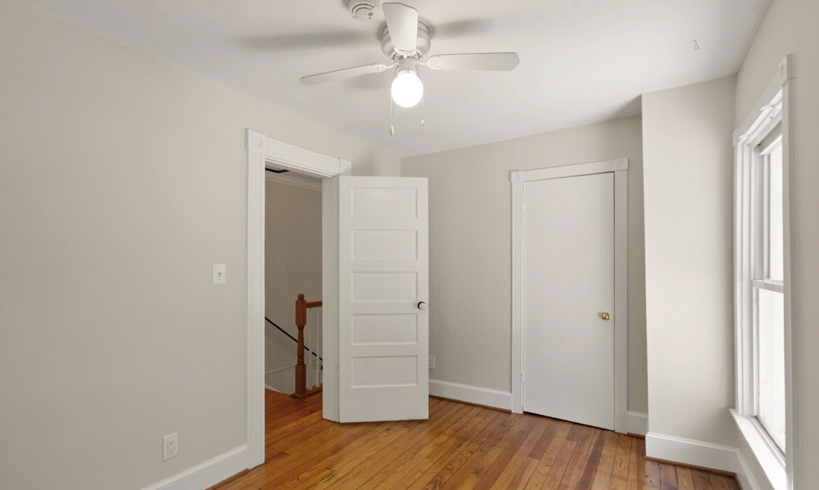 Garrell Group Top Purcellville Realtor 37151 Branchriver Rd 22