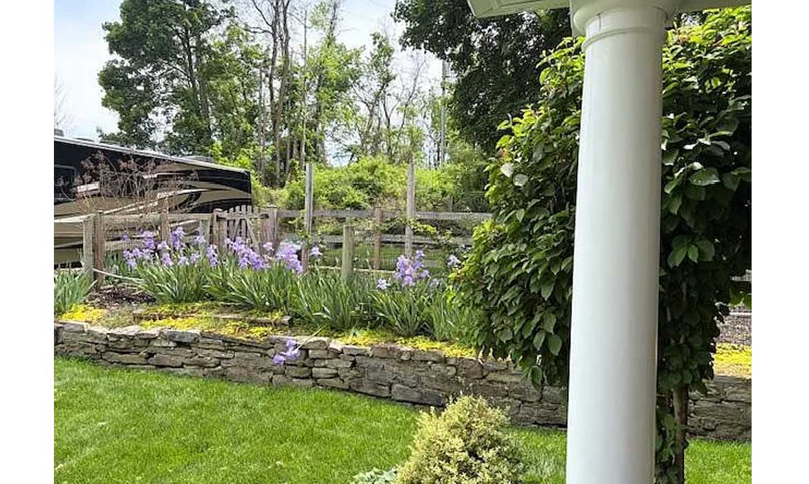 Garrell Group Top Purcellville Realtor 37151 Branchriver Rd web 06