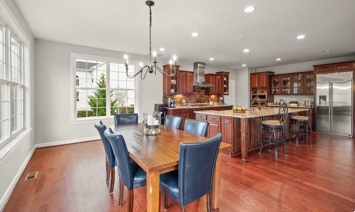 Garrell Group Top Round Hill Realtor 14 Braeburn Ct web 12