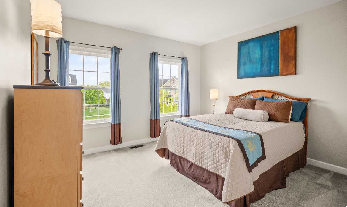 Garrell Group Top Round Hill Realtor 14 Braeburn Ct web 23