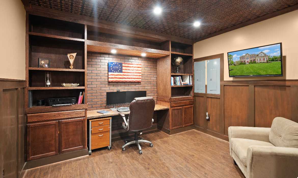 Garrell Group Top Round Hill Realtor 14 Braeburn Ct web 31