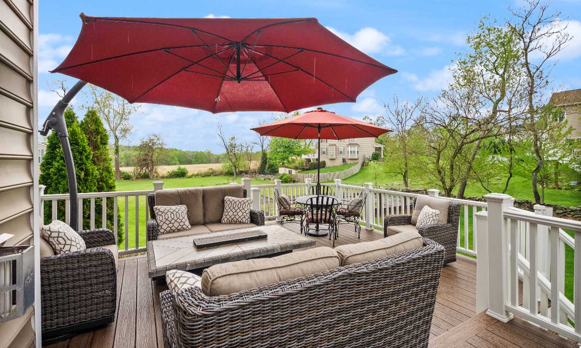 Garrell Group Top Round Hill Realtor 14 Braeburn Ct web 35