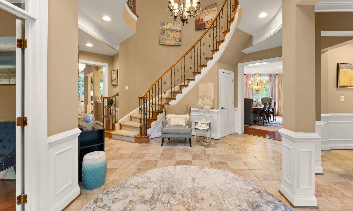 Garrell Group Top Leesburg Realtor 18919 Canoe Landing Ct web 07