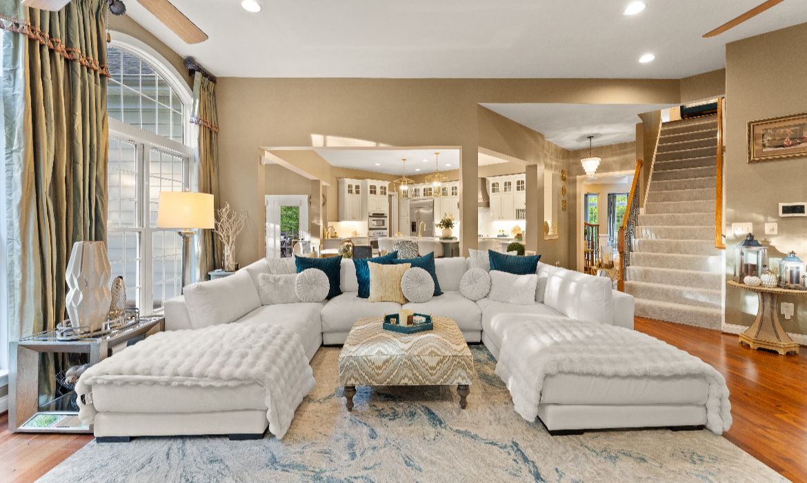 Garrell Group Top Leesburg Realtor 18919 Canoe Landing Ct web 15