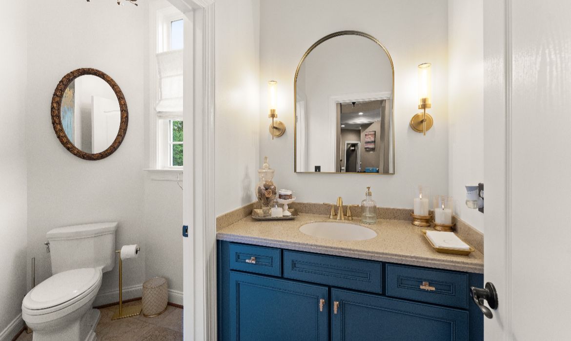 Garrell Group Top Leesburg Realtor 18919 Canoe Landing Ct web 18