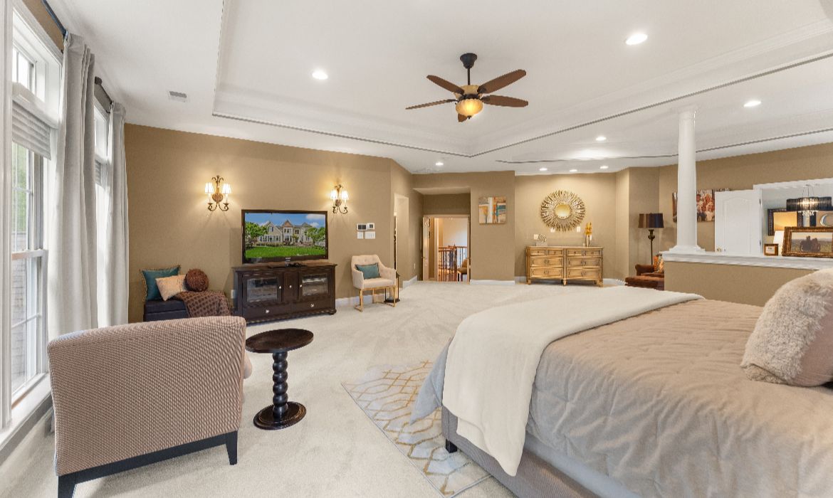 Garrell Group Top Leesburg Realtor 18919 Canoe Landing Ct web 20