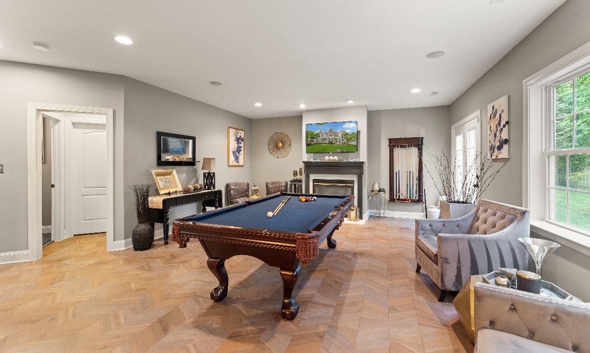 Garrell Group Top Leesburg Realtor 18919 Canoe Landing Ct web 33