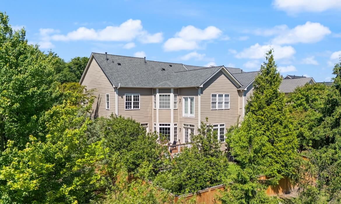 Garrell Group Top Leesburg Realtor 19060 Crimson Clover Ter 21