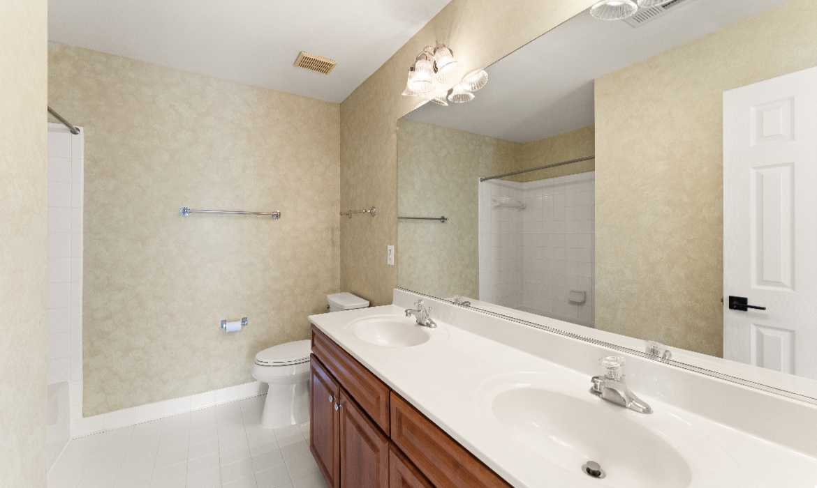 Garrell Group Top Leesburg Realtor 19084 Grouse Ter web 28