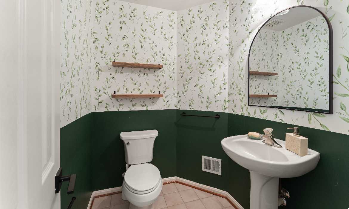 Garrell Group Top Leesburg Realtor 19084 Grouse Ter web 31