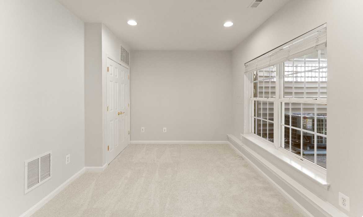 Garrell Group Top Leesburg Realtor 19084 Grouse Ter web 36
