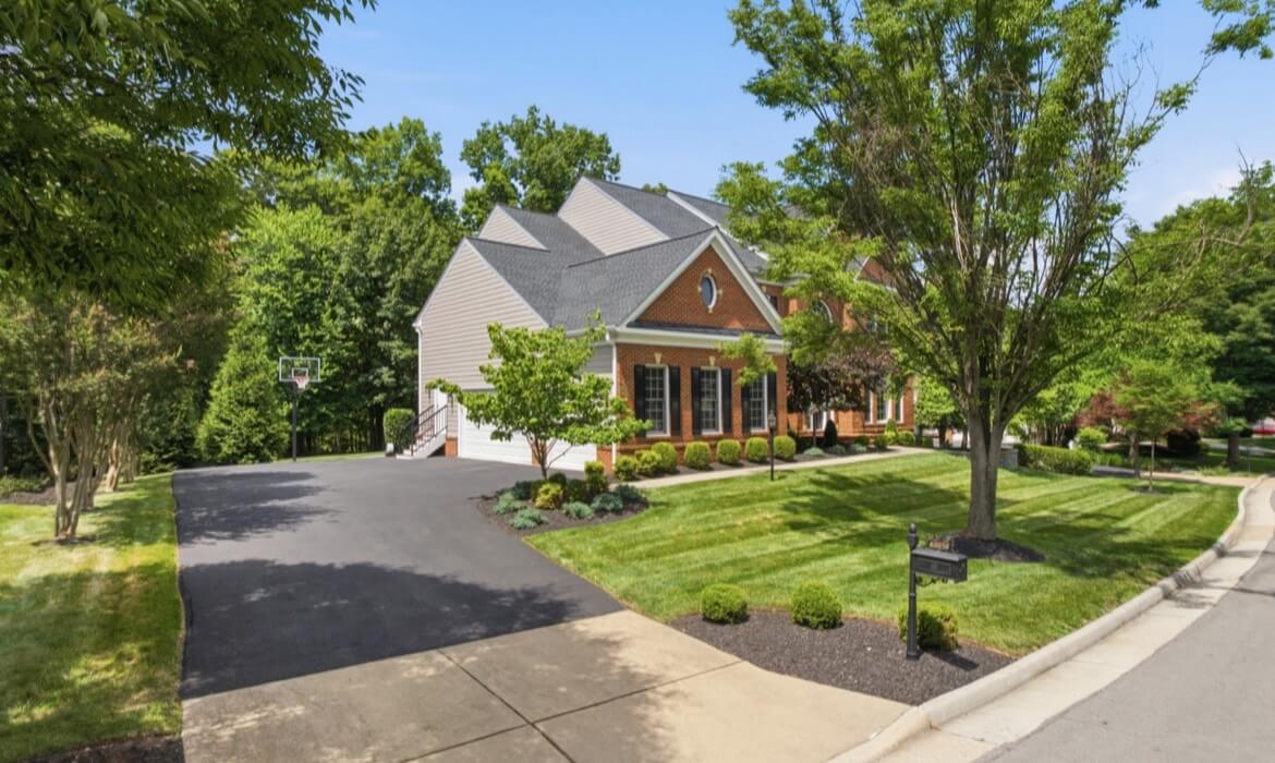 Garrell Group Top Lansdowne Realtor 43274 Fieldsview Ct 05