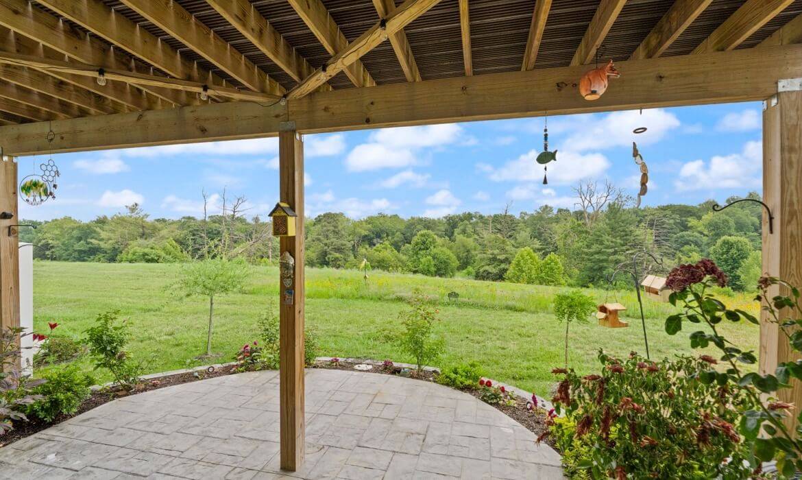 Garrell Group Top Leesburg Realtor 19328 Brookwater Ter 38