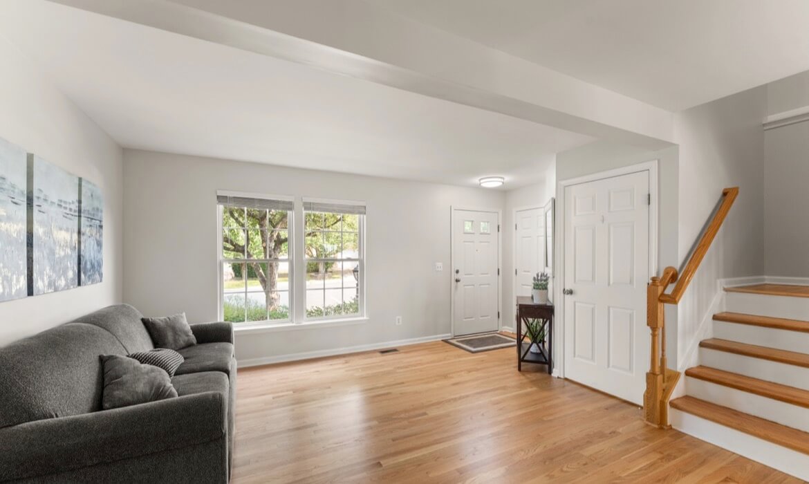 Garrell Group Top Leesburg Realtor 203 Shirley Sq SE 07 1